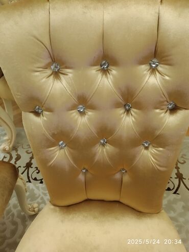 Masa və oturacaq dəstləri: Qonaq otağı üçün, İşlənmiş, Açılmayan, Dördbucaq masa, 8 stul — 3