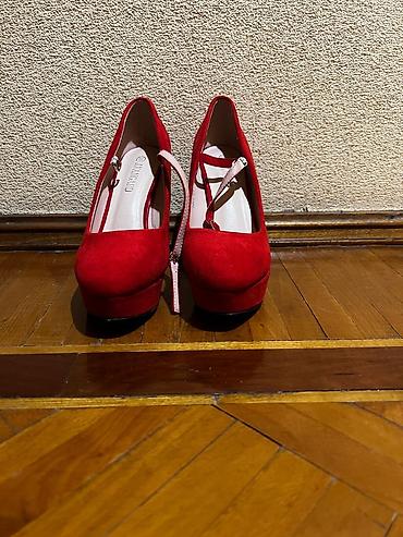 sandal: Ölçü: 38, rəng - Qırmızı, Yeni — 1
