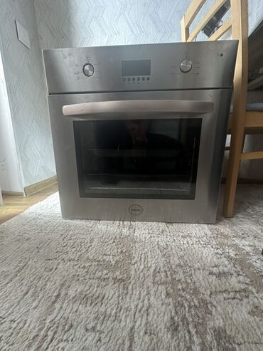 Мясорубки: Духовка Электрическая, цвет - Серебристый, Встраиваемая