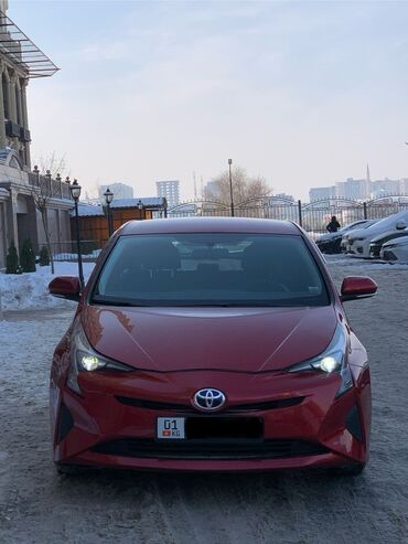 Toyota: Toyota Prius: 2016 г., 1.8 л, Гибрид