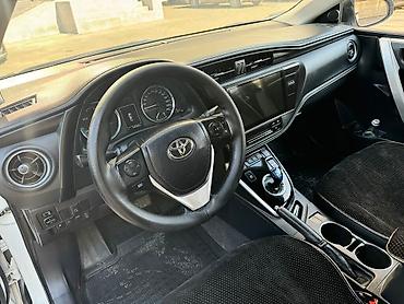 Toyota: Toyota Corolla: 2019 г., 1.8 л, Вариатор, Гибрид, Седан — 8