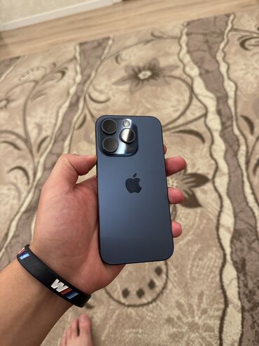 телефоны i mate: IPhone 15 Pro, Колдонулган, 256 ГБ, Blue Titanium, Каптама, Куту, 82 %