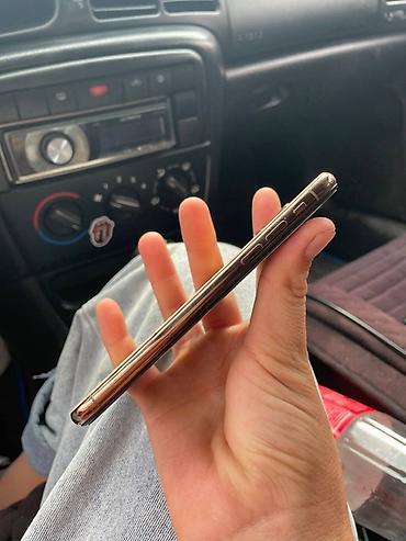 lalafo iphone x: IPhone XS, цвет Gold - Экран 5.8" Super Retina (OLED), True Tone — 2