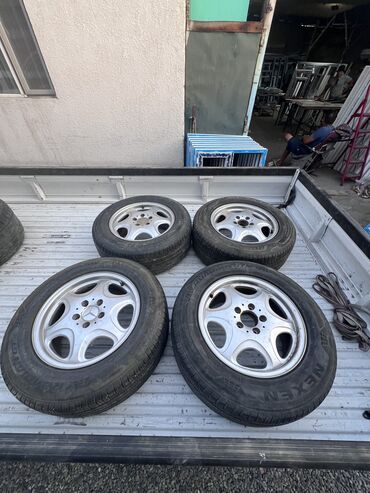 колесо для шиншиллы: Дөңгөлөктөр монтажда 235 / 60 / R 16, Жай, Колдонулган, Комплект, Жеңил унаалар, Куйма, тешиктери - 5