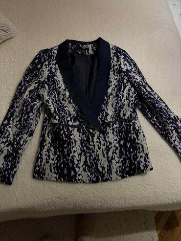 Sakoi: H&M, L, Viskoza — 2