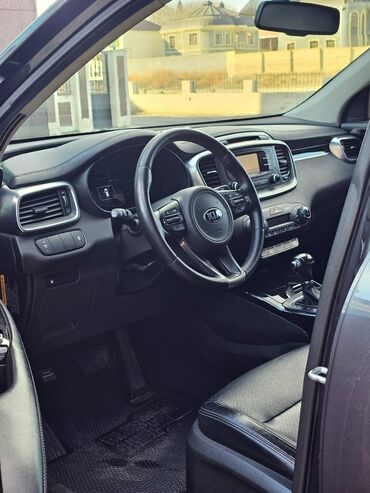 Kia: Kia Sorento: 2 l | 2015 il Ofrouder/SUV — 4