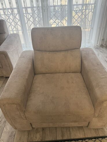 массажное кресло бишкек: Кресло мягкое, широкое, с высоким подголовником. - Формат