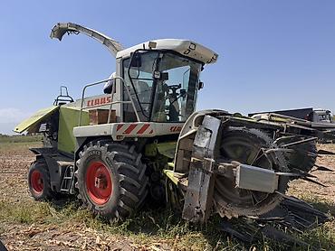 Самоходный кормоуборочный комбайн CLAAS с кукурузной жаткой. Услуги at lalafo.kg — 1 Самоходный кормоуборочный комбайн CLAAS с кукурузной жаткой. Услуги — 1