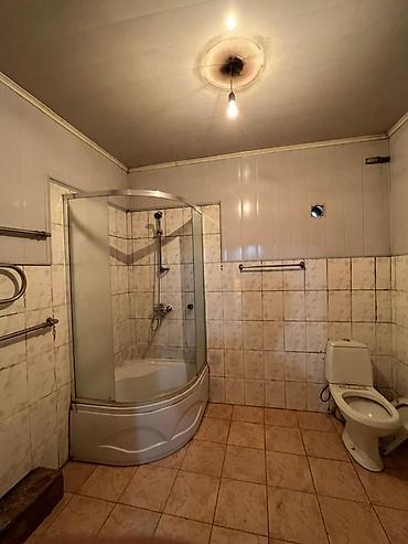 Продажа коттеджей и домов: Жилой дом с приусадебным участком. 4-х комнатный дом, долгосрочная — 5