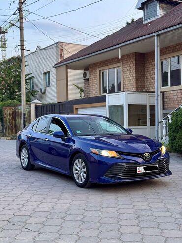 фольксваген транспортер 2: Toyota Camry: 2018 г., 2.5 л, Бензин