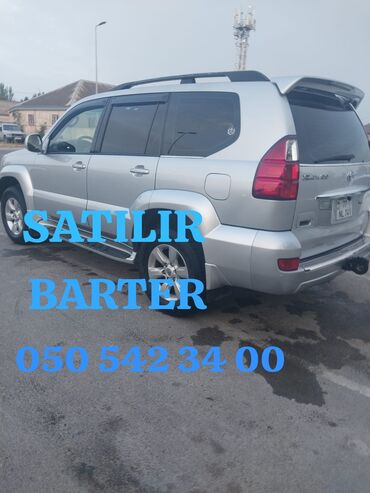 prado qapi: Toyota Land Cruiser Prado, gümüşü rəng, 5 qapılı SUV. Xüsusiyyətlər