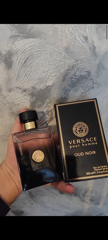 şəxsi qulluq: Versace oud noir 100ml
Premium klass Birə bir qoxu
İtaliya istehsalidi