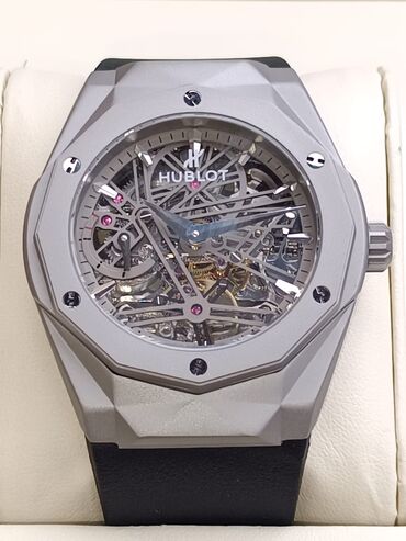 Qol saatları: Yeni, Qol saatı, Hublot — 18