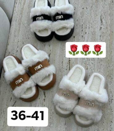 Papuče: Papuce 
36-41
2200 din
sdo — 15