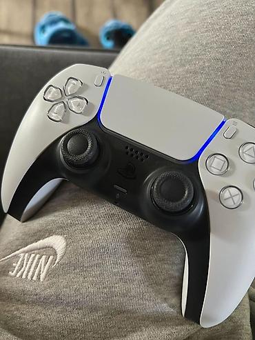 ps5 диск: PlayStation 5 (версия с дисководом) + 2 беспроводных геймпада — 4