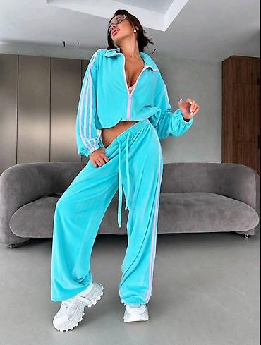 Gornji i donji deo: MUST HAVE 🔥 Jesen 2026 Preudobne plišane trenerke Vel: S M L Cena — 2