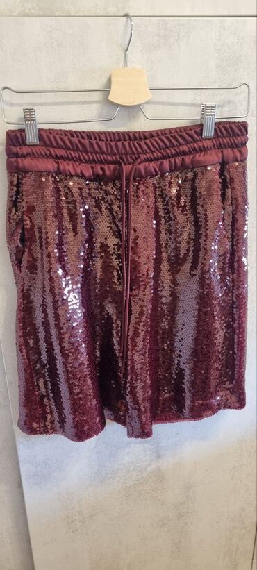 kratki sorcevi: S (EU 36), color - Burgundy, Single-colored