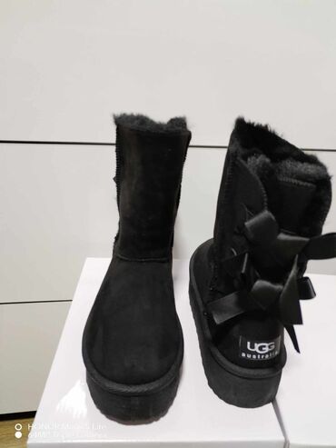 ideal shoes sandale: Ugg boots, color - Black, 41