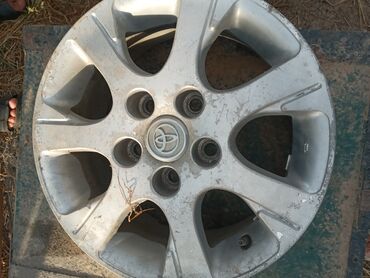 низкопрофильная резина: Литые Диски R 16 Toyota, 1 шт, отверстий - 5, Б/у