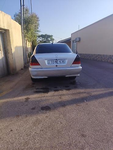 w202 rezin: Mercedes-Benz C-Class: 2.2 l | 1995 il Sedan — 6