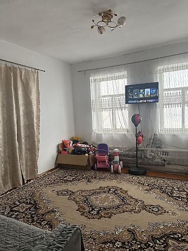 Продажа коттеджей и домов: Продается дом с участком в районе ГЭС‑2. Параметры: - Площадь дома — 16