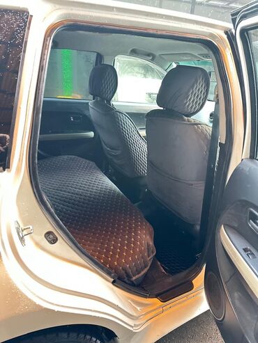 Toyota: Toyota ist: 2002 г., Автомат, Бензин, Хэтчбэк — 9