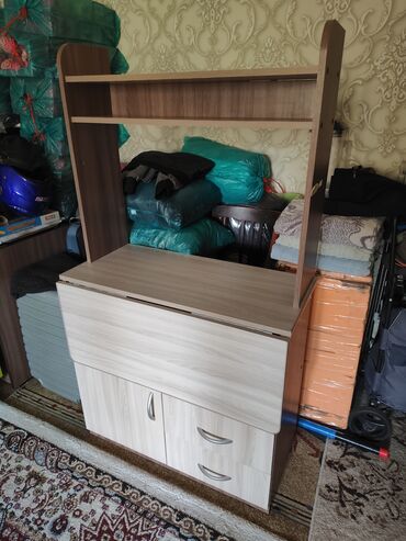 стол для компьютера бу: Жазуу үстөл, Колдонулган