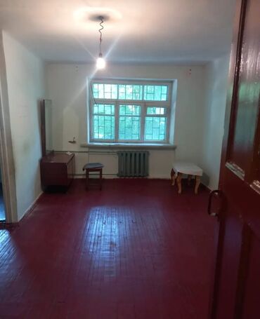 продается жилой дом с большим участкам в село кунтуу: 2 бөлмө, 42 кв. м, 103-серия, 1 кабат, Эски ремонт