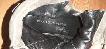rezin botlar: Kennel & Schmenger qadın krossovkaları - Model: yüksək boğazlı