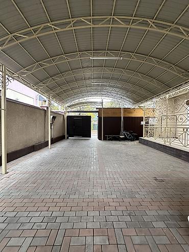 Продажа коттеджей и домов: 🏡 Продаётся добротный кирпичный дом в центре города! 📍 Орозбекова / — 14