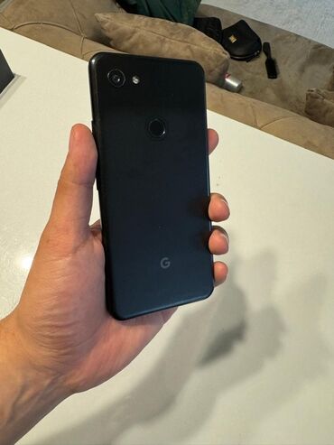 телефон за 6000: Google Pixel 3A XL, Б/у, 64 ГБ, цвет - Черный, 1 SIM, eSIM