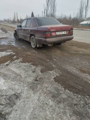 авто на рассрочка: Mercedes-Benz 220: 1989 г., 2.5 л, Механика, Дизель, Седан