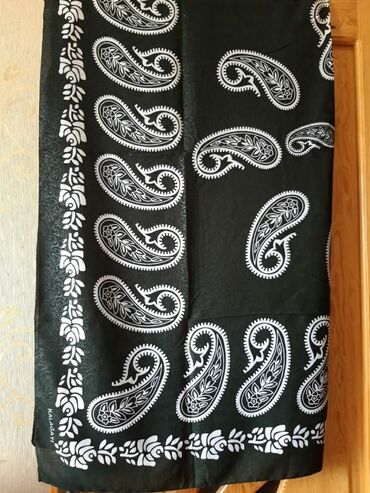 Baş geyimləri: Yeni pambiq materialli kelagayilar cox qewengdi.Rengleri de movcuddur — 17