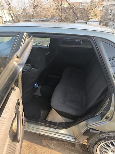 Volkswagen: Volkswagen Passat: 1988 г., 1.8 л, Механика, Бензин, Седан — 4