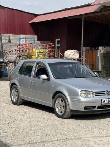 авто обмен на дом: Volkswagen Golf: 2002 г., 1.6 л, Механика, Бензин, Хэтчбэк