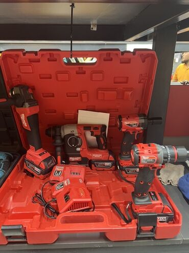 Сварочные аппараты: Набор аккумуляторного электроинструмента Milwaukee M12/M18 в фирменном