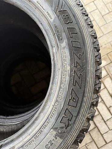 Унаа: Bridgestone Blizzak DM-V2, комплект из 4 шин. - Размер: 225/65 R17 - — 1