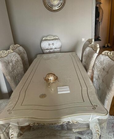 Qonaq otağı üçün, İşlənmiş, Açılmayan, Dördbucaq masa, 8 stul, Azərbaycan