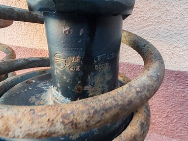 Auto delovi: Amortizer prednji levi, desni sa oprugom Lada 112. Polovno, ocuvano — 2