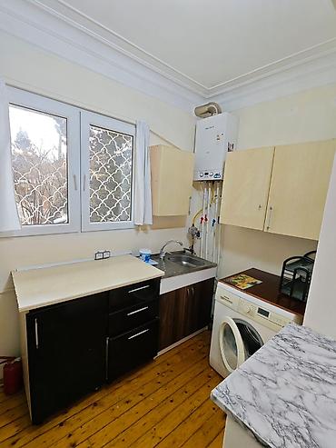 panel evler: Yeni Günəşli 33 polis bölməsinin yanı,3 otaqlı mənzil tam təmirli və — 9