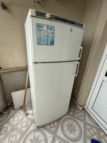 Техника для приготовления еды: Б/у 2 двери Siemens Холодильник Продажа, цвет - Белый