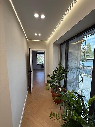 Продажа коттеджей и домов: 🔥 Продается новый дом 🏡 📍 с. Беш-Кунгой 🔹 Площадь дома: 300 м² 🔹 — 10