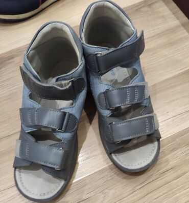 Детская обувь: Детская, подростковая обувь. Вся обувь в отличном состоянии, на все — 5