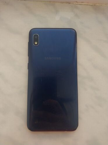 en ucuz apple macbook pro: Samsung Galaxy A10, 32 ГБ, цвет - Синий, Гарантия, Сенсорный, Беспроводная зарядка