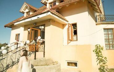 дома в иссык куле: Дом, 250 м², 4 комнаты, Риэлтор, Старый ремонт