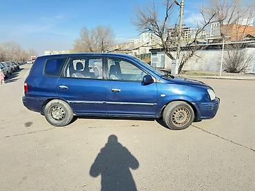 Kia: Kia Carens: 2005 г., Минивэн — 2