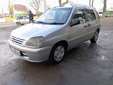 Toyota: Toyota Raum: 1997 г., 1.5 л, Автомат, Бензин, Хэтчбэк