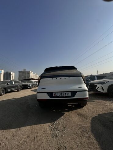 Geely: Geely Atlas Pro: 2024 г., 1.5 л, Робот, Бензин, Кроссовер — 5