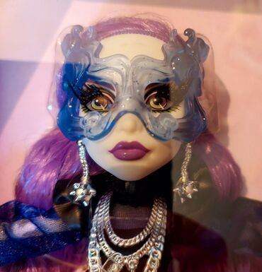 Игрушки: Продаю коллекционных кукол монстерхай из серии Haunt Couture:Спектра и at lalafo.kg Игрушки: Продаю коллекционных кукол монстерхай из серии Haunt Couture:Спектра и