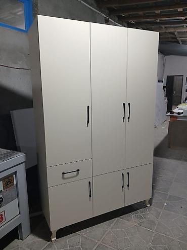 Üçqapılı geyim şkafı - Material: laminat/LDSP gövdə və qapılar lalafo.az -da — 2 Üçqapılı geyim şkafı - Material: laminat/LDSP gövdə və qapılar — 2